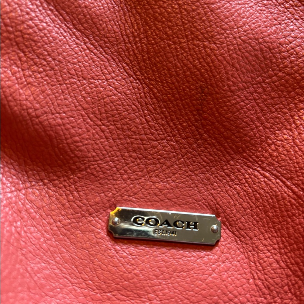 Coach Resort Salmon Soft Leather Drawstring Hobo Shoulder bag - Picture 6 of 6